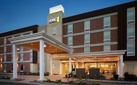 Home2 Suites By Hilton  3*